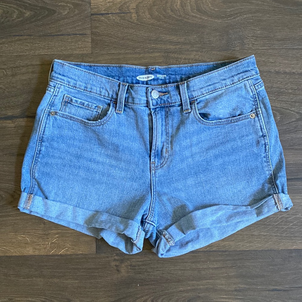 boyfriend mid-rise denim shorts